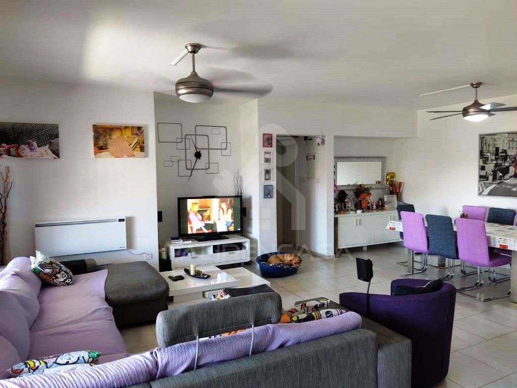 3-Bedroom Apartment in Pallouriotissa